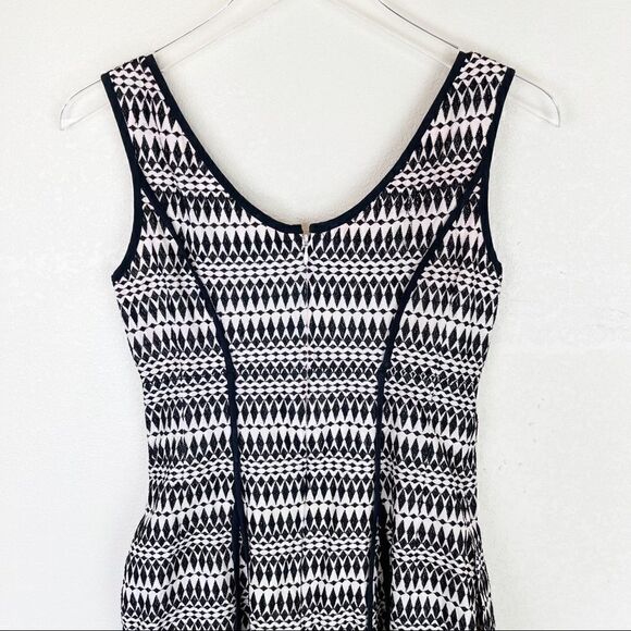 Nanette Lepore Black Pink Dress Sleeveless Size 0 y2k Vintage 2000s - Picture 3 of 10